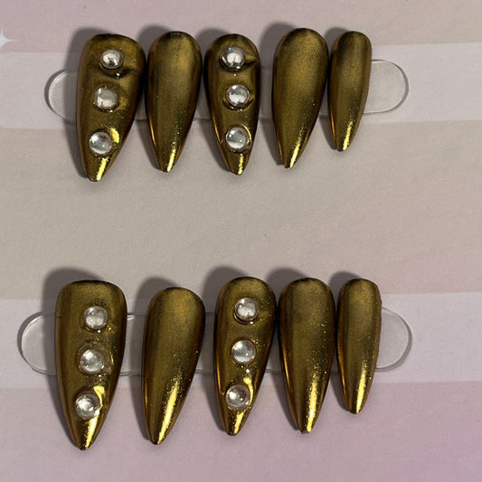 Gold Stilleto Chrome Nails